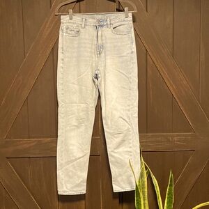 American Eagle Sz 6 mom jeans